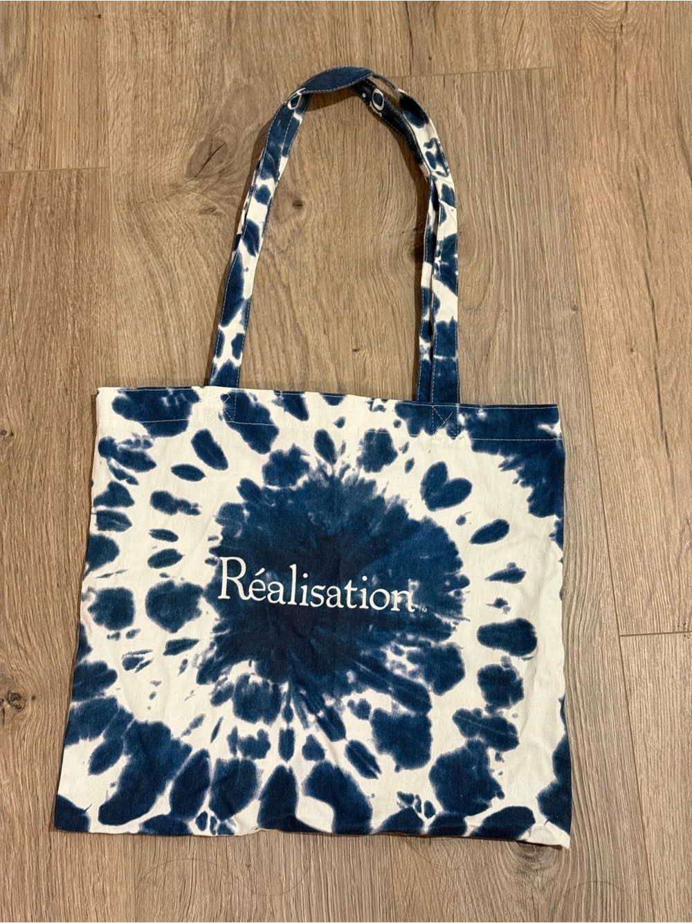 NWOT Réalisation Par Blue & White Tie Dye Canvas Tote Bag